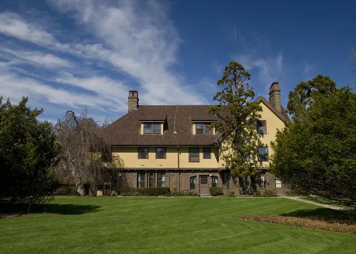 Rutgers University Inn And Conference Center