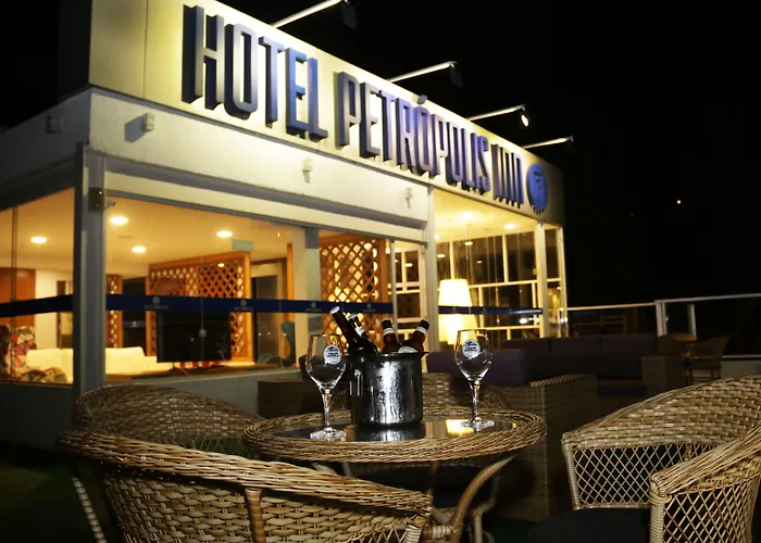 Hotel Petropolis Inn