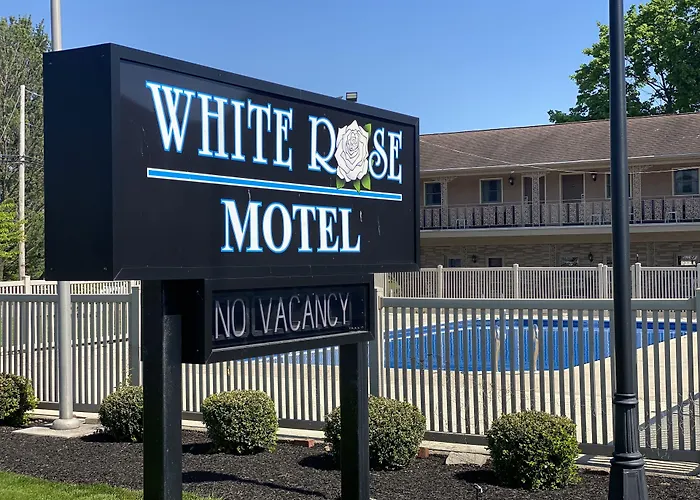 White Rose Motel - Hershey