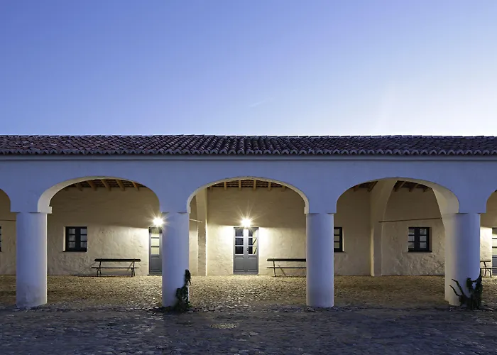 Monsaraz Hotels