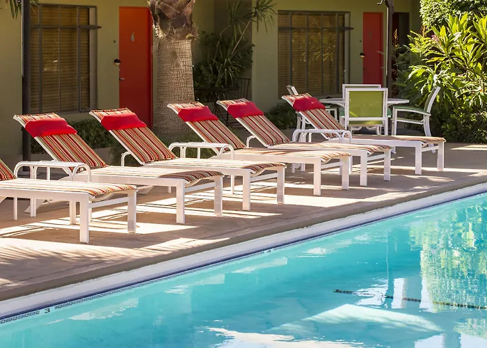 Desert Riviera Hotel - A Town & Desert Boutique Hotel Palm Springs
