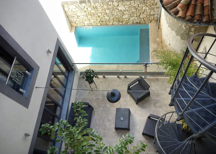 Nerac Hotels