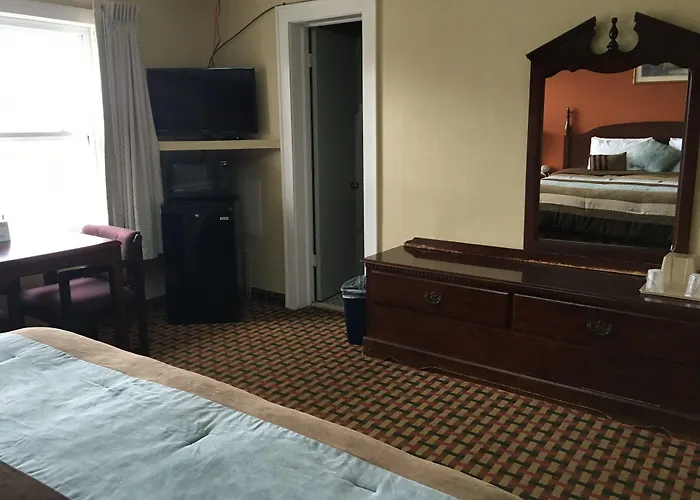 Savannah Motel
