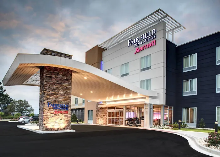 Fairfield Inn & Suites By Marriott Douglas