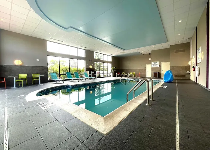 Home2 Suites By Hilton Milwaukee Airport