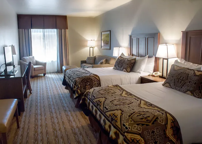 Columbia Falls Hotels