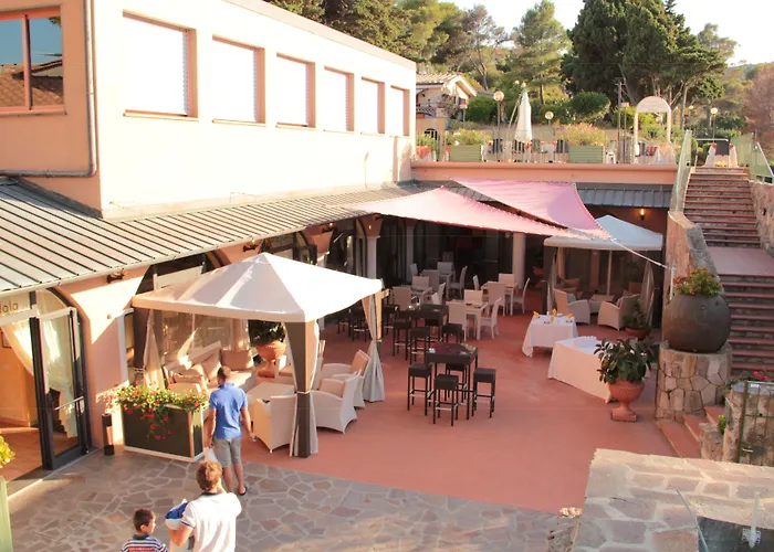 Resort La Mandola Capraia