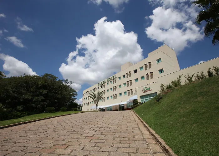 Vinhedo Plaza Hotel