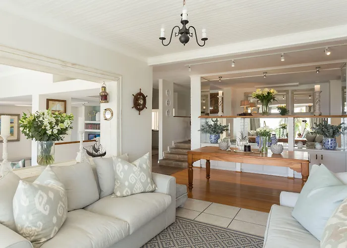Ocean Watch Guest House Plettenbergbaai