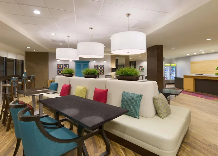 Downingtown Hotels