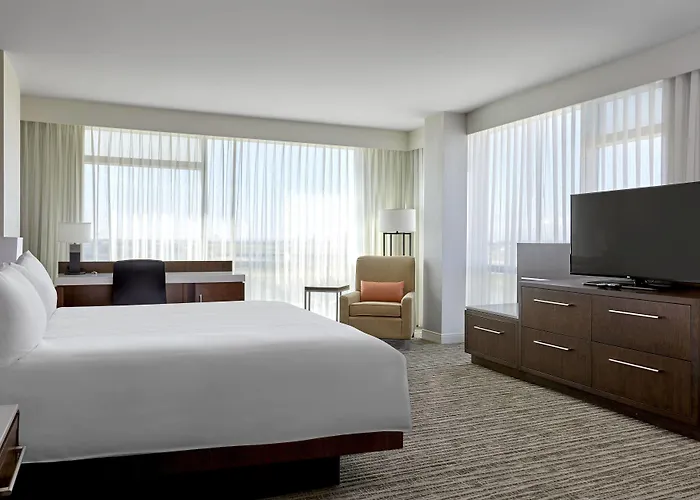 Calgary Airport Marriott In-Terminal Hotel