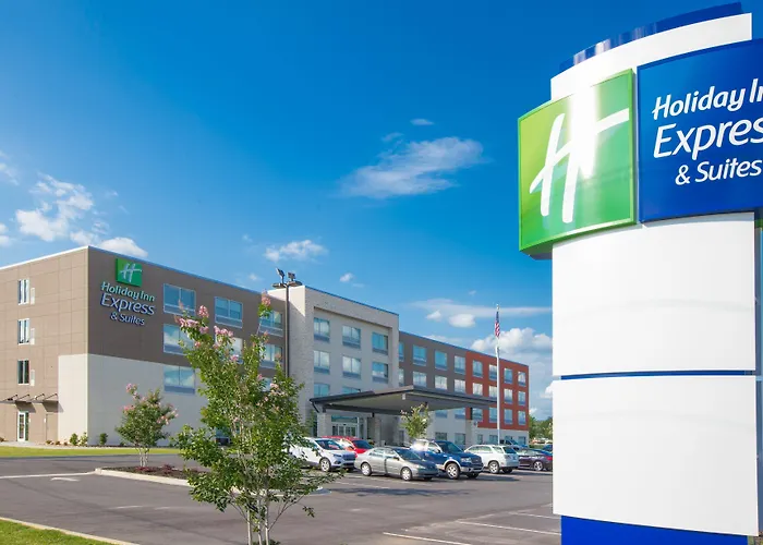 Holiday Inn Express & Suites Greenwood Mall By Ihg