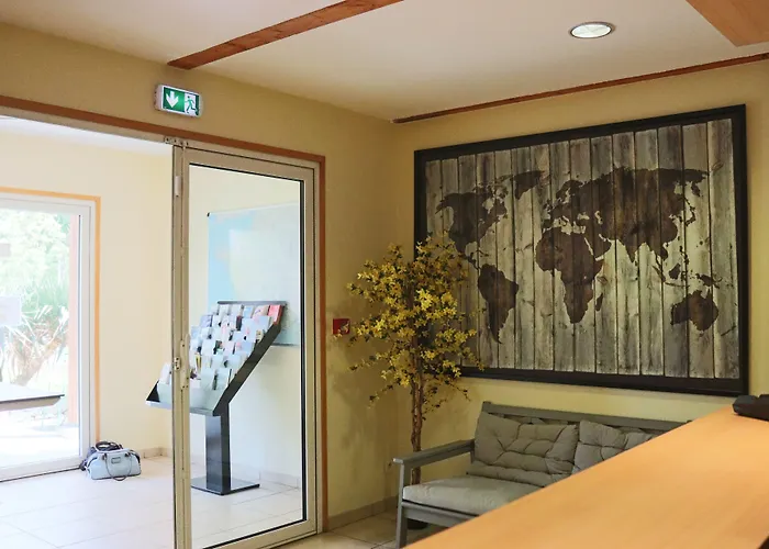 Villefontaine Hotels