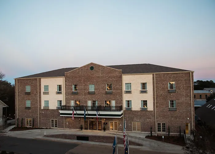 Chateau Saint Denis Hotel Natchitoches