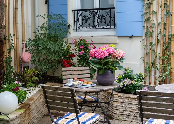Hotels in Vincennes
