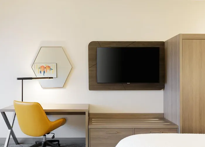 Williamston Hotels