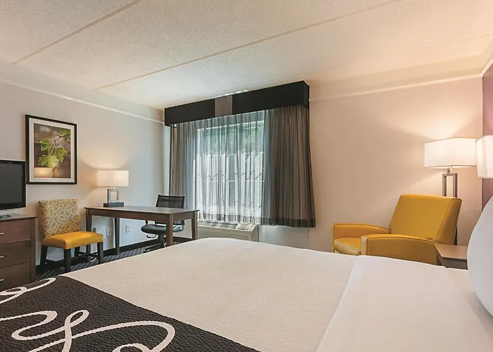 La Quinta By Wyndham Atlanta Alpharetta