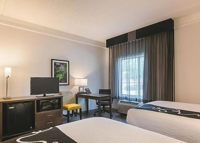 La Quinta By Wyndham Atlanta Alpharetta