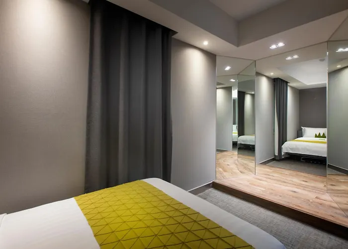 Metro Hotel Myeongdong