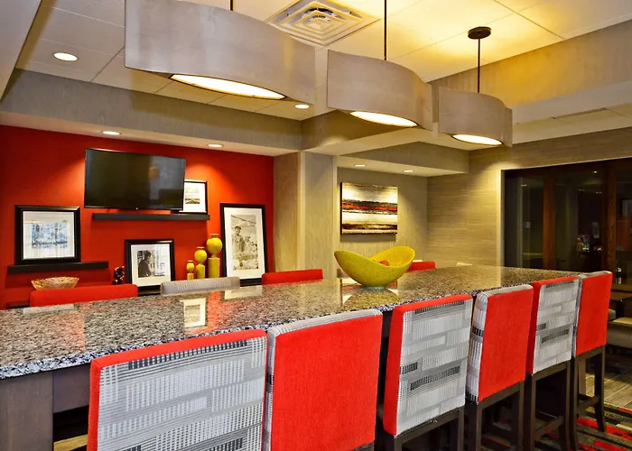 Pulaski Hotels