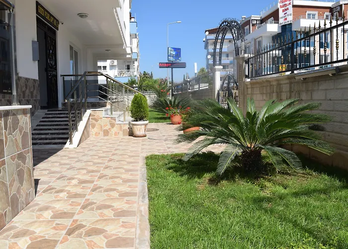 Gueden-Pearl Apart Hotel , Grosse Apartments Mit Kueche , Privater Strand , Ausgezeichnetes Fruehstueck