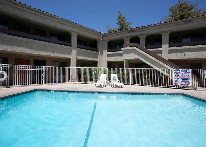 Premier Inns Thousand Oaks