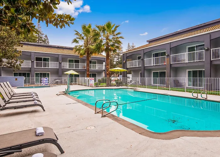 Surestay Plus Hotel By Best Western Sacramento North