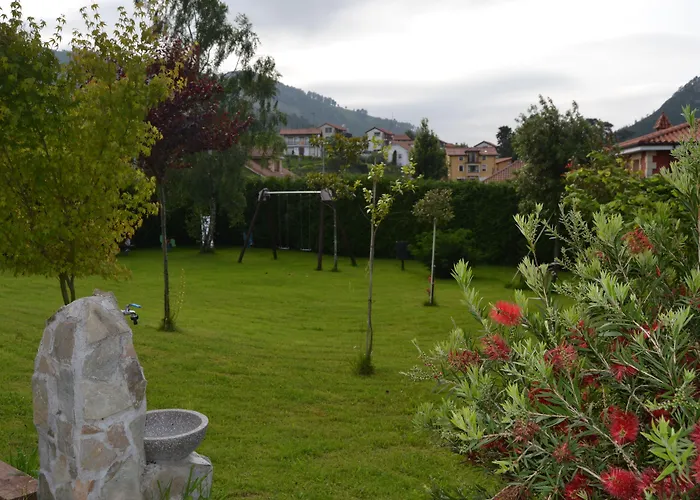 Hosteria La Moraleja Solares