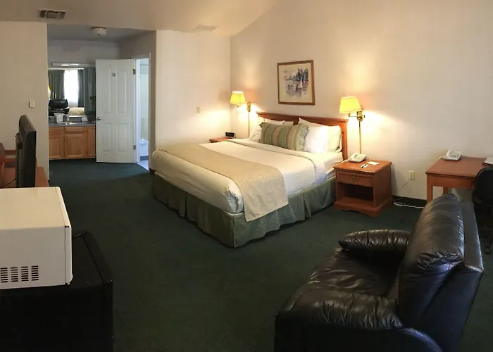 Fresno Hotels for Romantic Getaway