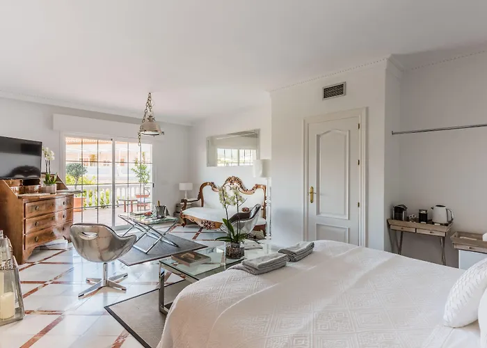 Molo 44 suites Puerto Banús
