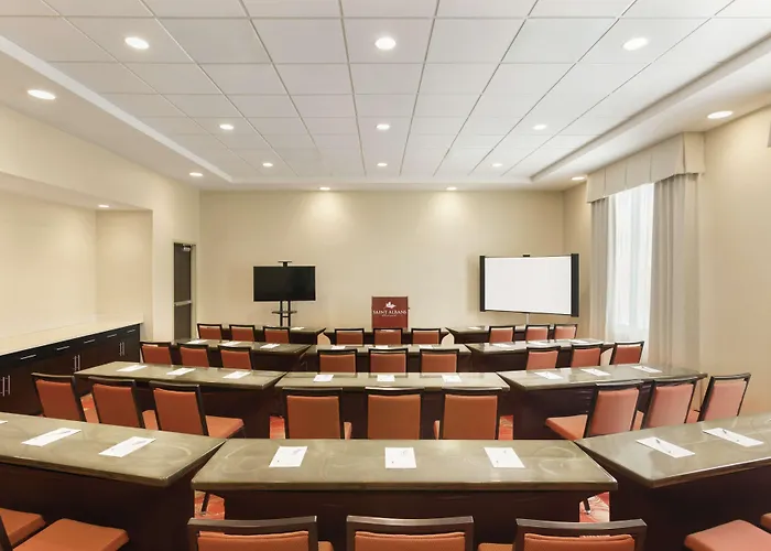 Hotels in St. Albans