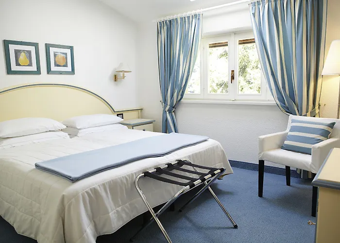 Albergo Milano Snc Lanzo dʼIntelvi