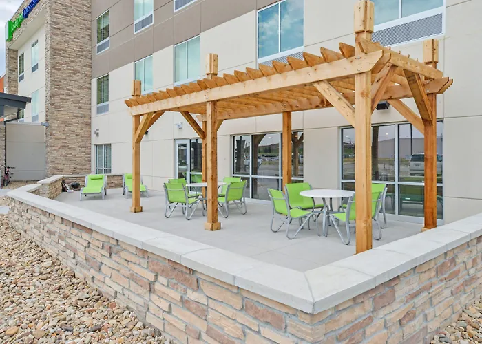 Chadron Hotels