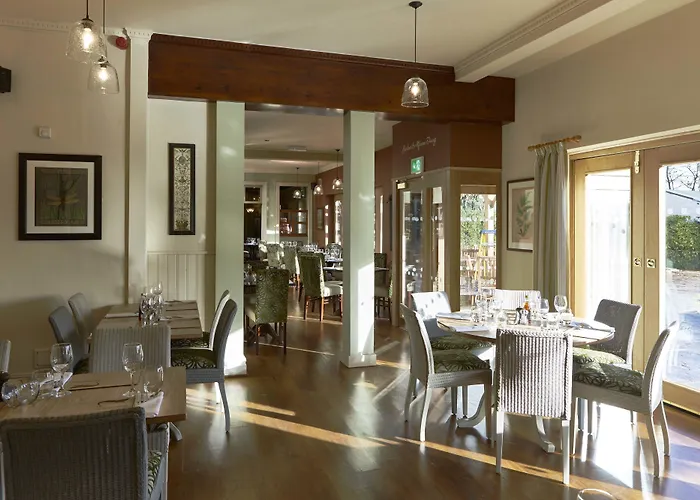 Knutsford Hotels