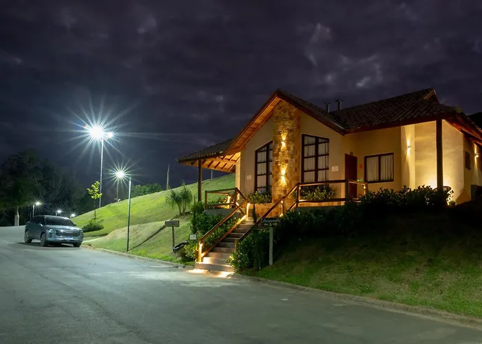 Hotel Chales Capitanias Águas de Lindóia