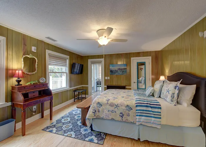 The Grey Owl Inn St. Simons Island