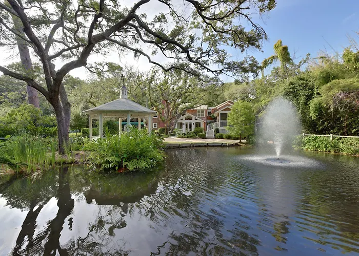 The Grey Owl Inn St. Simons Island