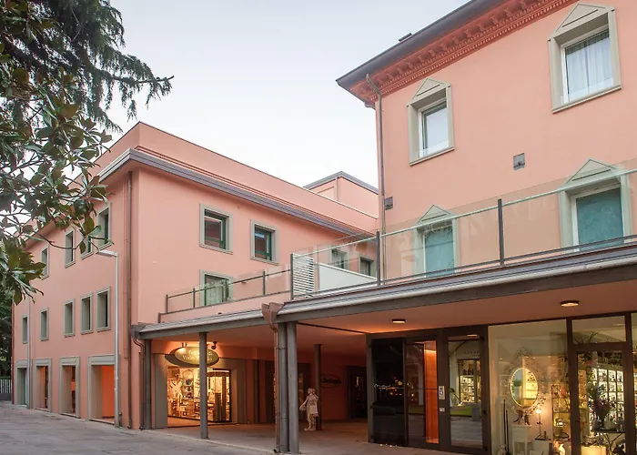Metropol Ceccarini Suite - Luxury Apartments