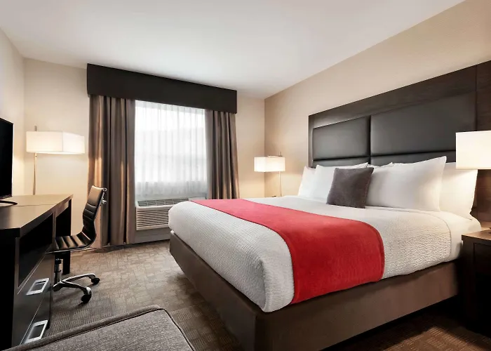 Days Inn By Wyndham 100 Mile House