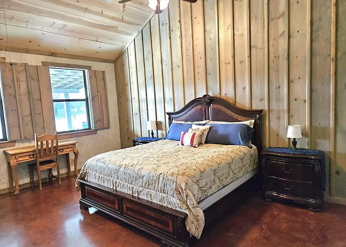 Breezy Hills Cottages - Moonlight Cottage Fredericksburg