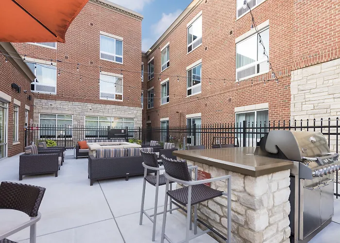 Jeffersonville City Center Hotels