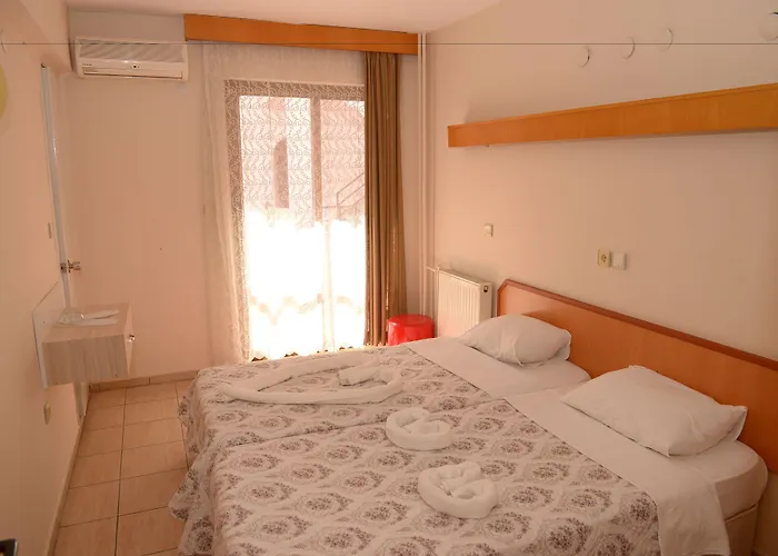 City Hotel