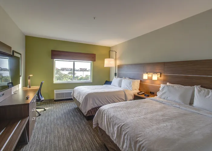 Holiday Inn Express - Fort Walton Beach Central By Ihg