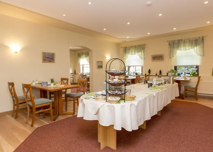 Hotels in Dorumer Neufeld