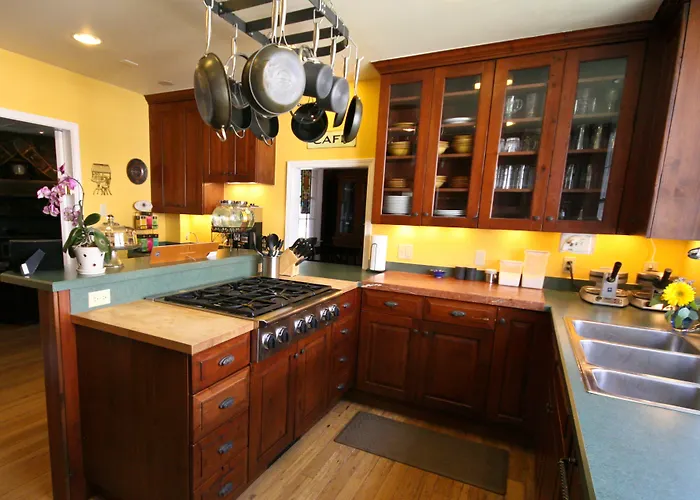 Purple Mountain Bed & Breakfast & Spa Crested Butte