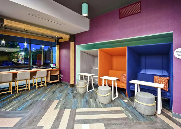 Tru By Hilton Sterling Heights Detroit Hotel