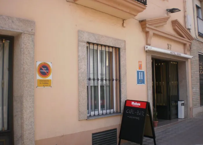 Hotel Dora