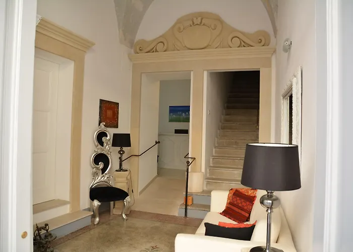 Up Room & Suite