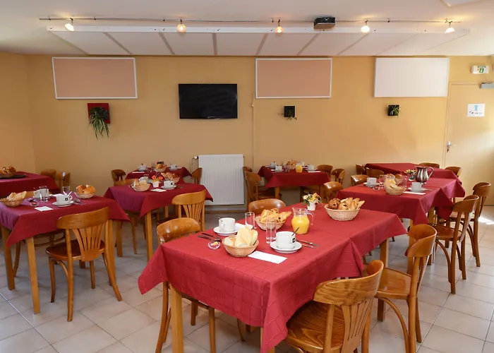 Rochefort-du-Gard Hotels