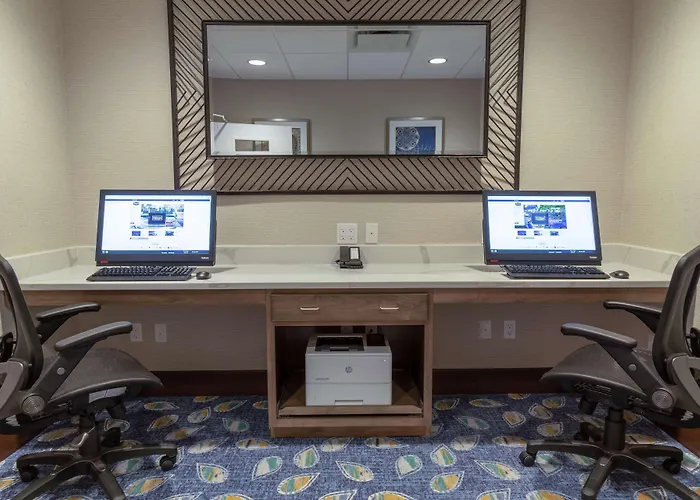 Bourbonnais Hotels